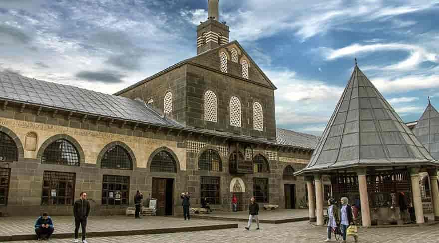 Diyarbakır Cami Isıtma Sistemleri